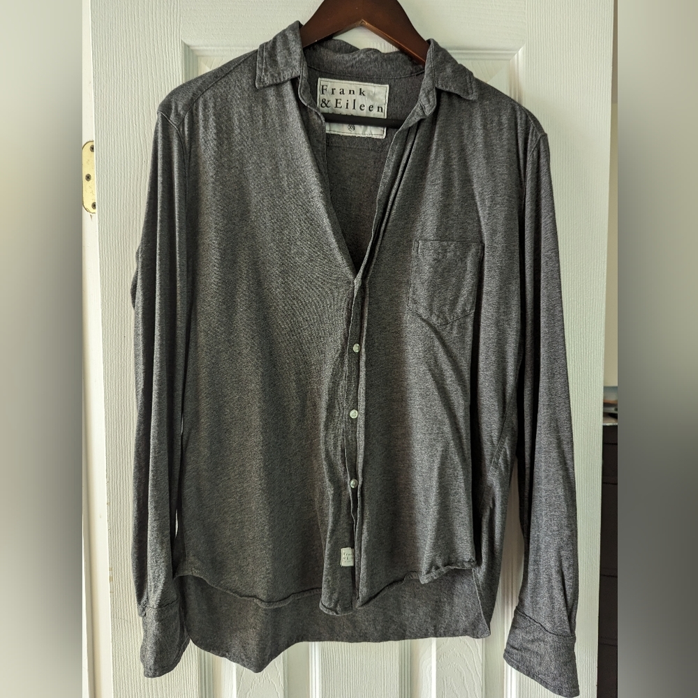 Frank and Eileen tee lab button up